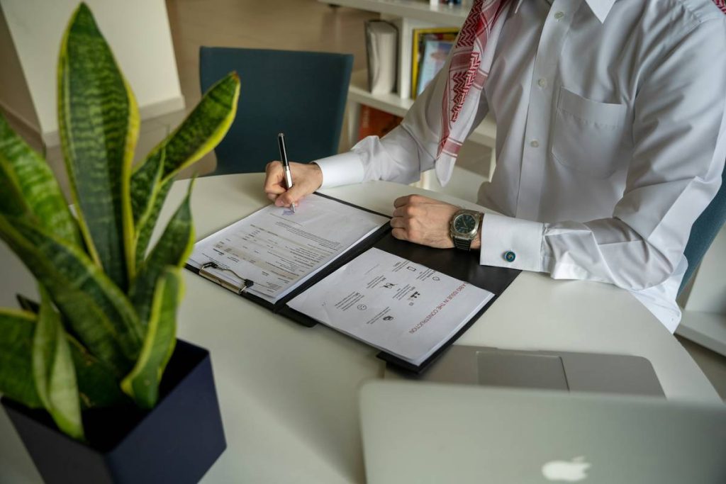 Writing Resume Tips for Career Change: 7 Proven Strategies to Avoid Costly Mistakes